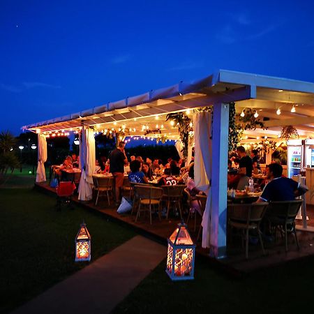 מונטה נאי Rey Beach Club מראה חיצוני תמונה
