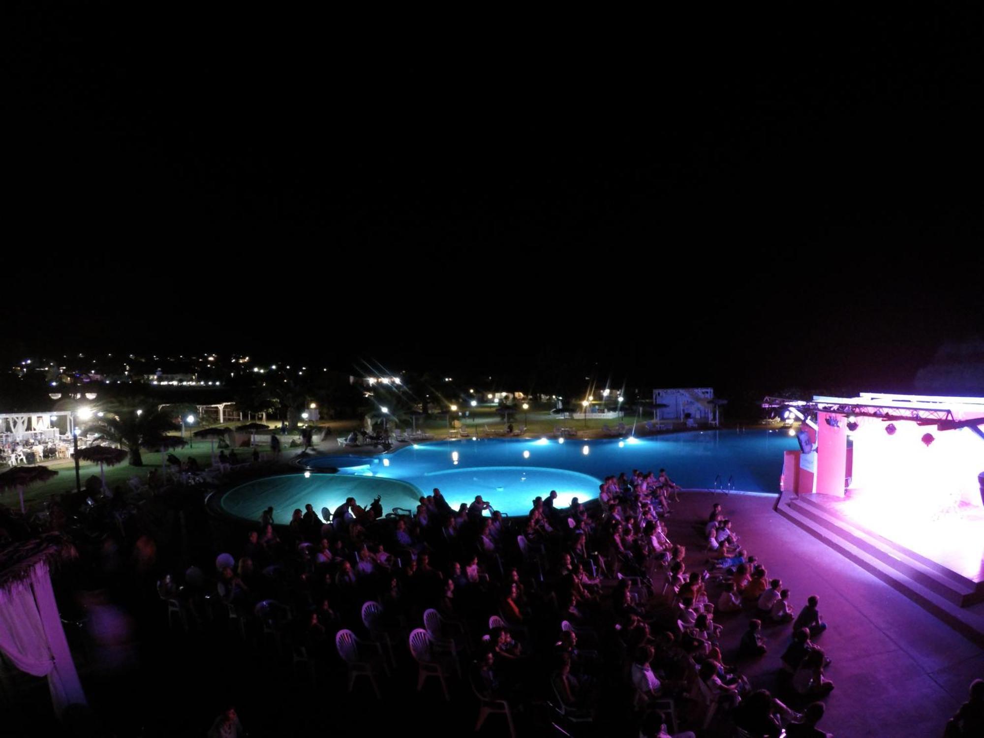 מונטה נאי Rey Beach Club מראה חיצוני תמונה