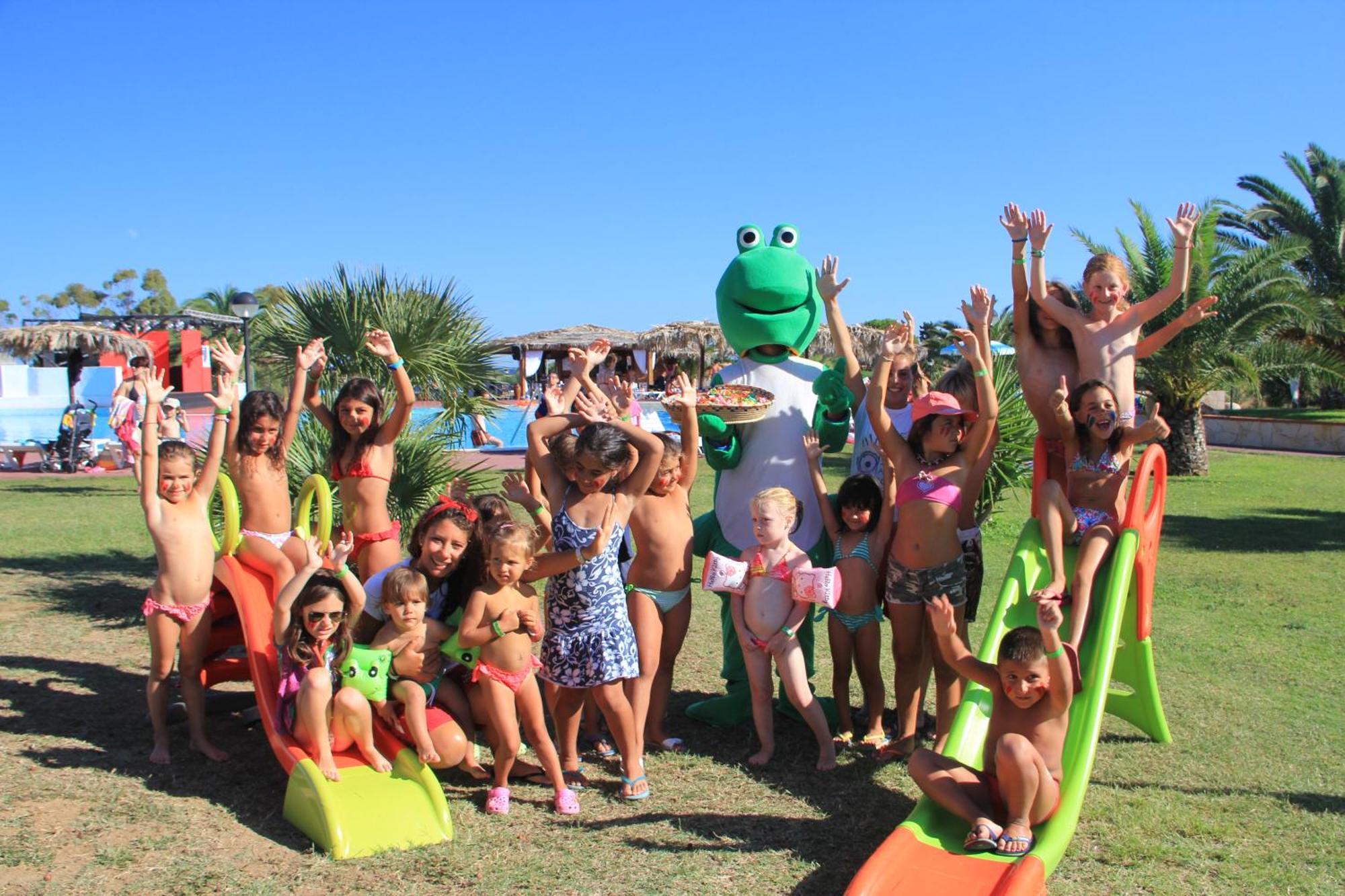 מונטה נאי Rey Beach Club מראה חיצוני תמונה