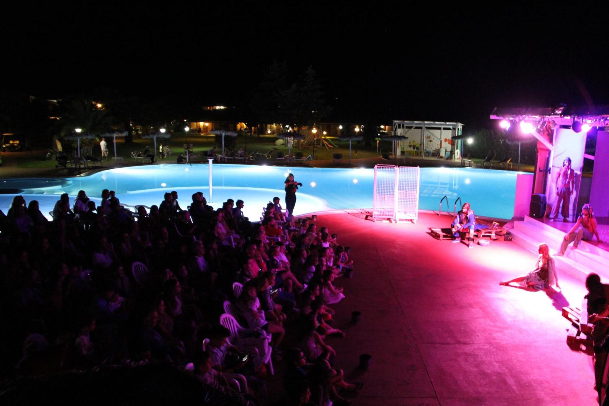 מונטה נאי Rey Beach Club מראה חיצוני תמונה